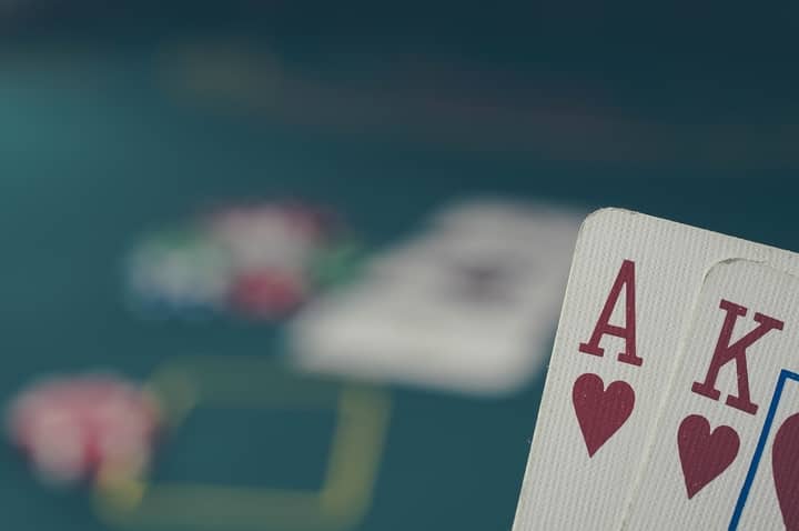 Caribbean stud poker strategy tips