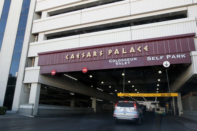 Caesars Palace parking