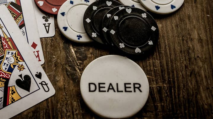 rules of poker dealer button
