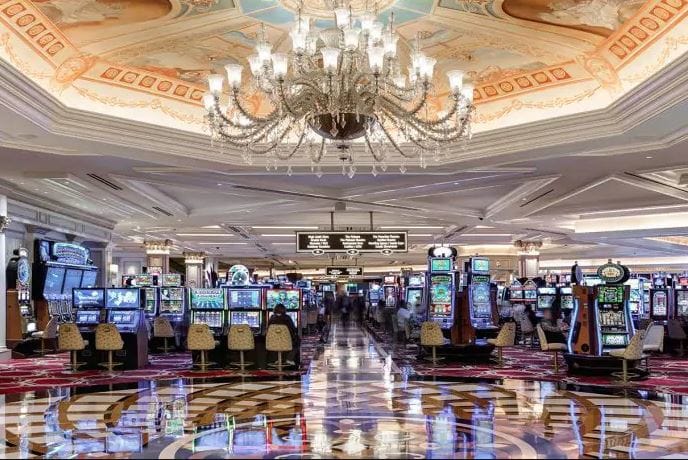 The interior of Bellagio hotel and casino in Las Vegas Stock Photo - Alamy