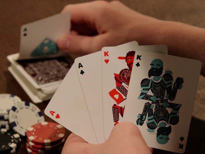 Best 3 Player Card Games For All Card Game Lovers - MPL Blog