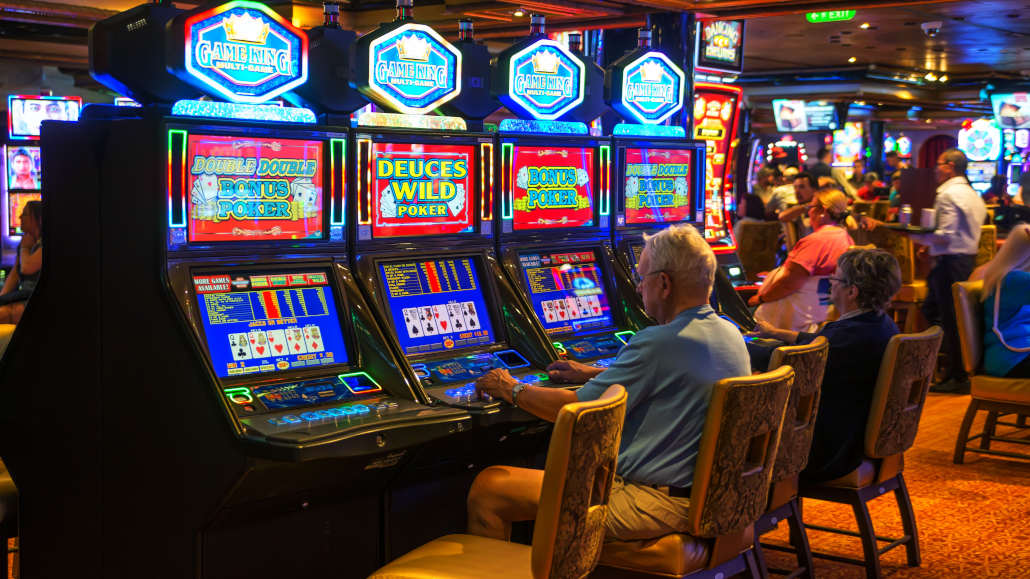 Video Poker Strategy – How to Win at These Machines Consistently?