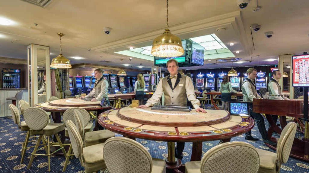 Blackjack Surrender Rules Should You Ever Use This Play?