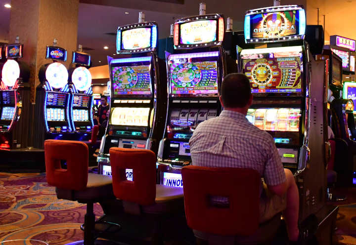 Why play high volatility slots