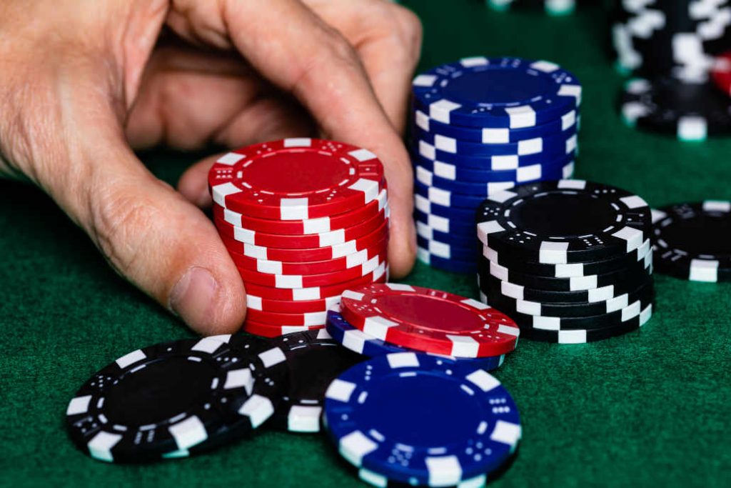 Indian Poker Rules How to Play This Strange Format