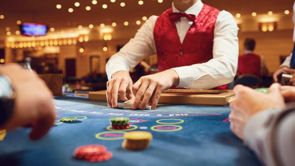 How to Shuffle Cards Learn the Best Shuffling Techniques and Tricks