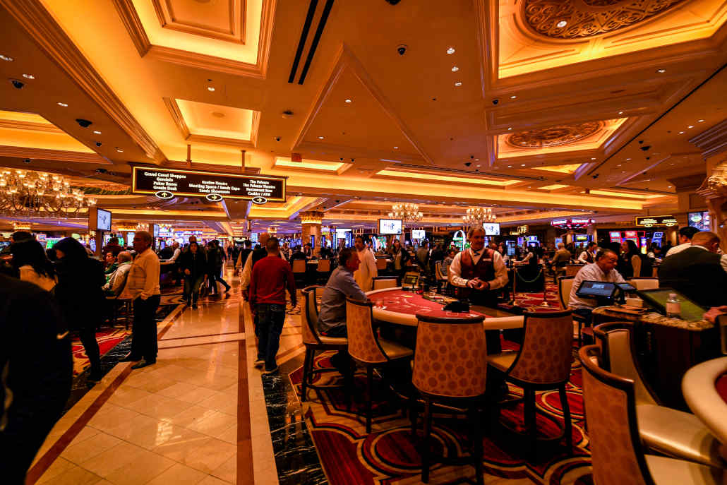 Face masks no longer required in Vegas casinos