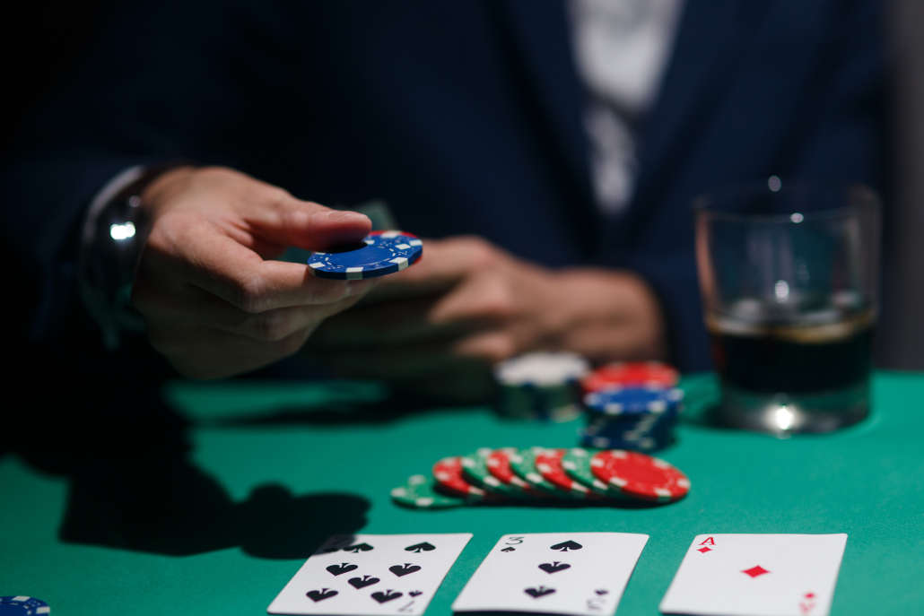 How to be a professional poker player