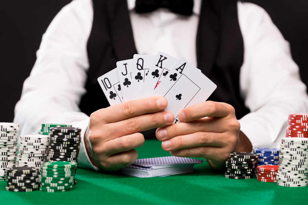 How much do poker dealers make