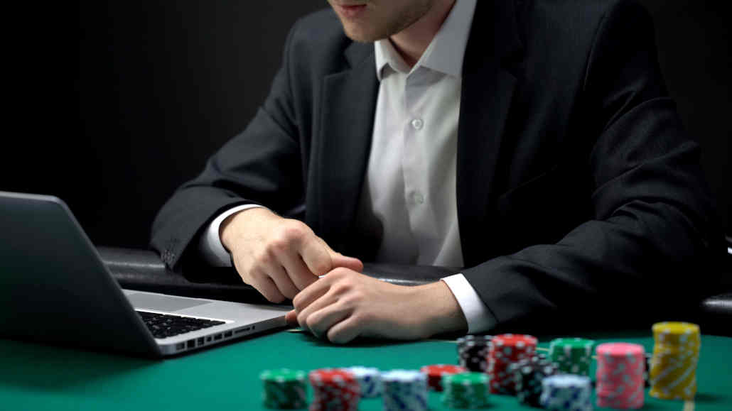 Choosing right poker game