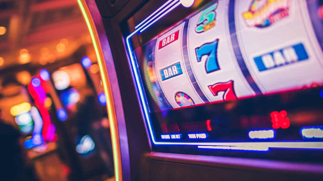 10 Fun Facts About Slot Machines That Might Surprise You