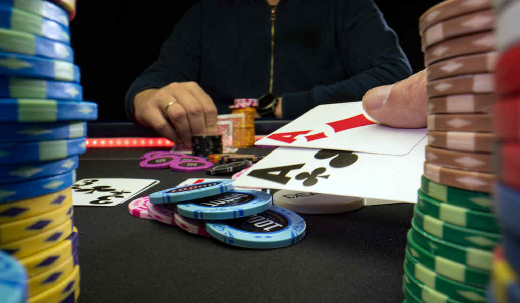 Poker fold equity