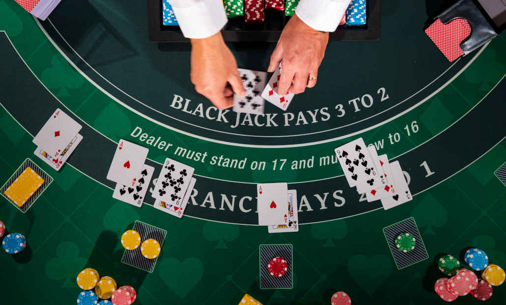 how much do blackjack dealers make