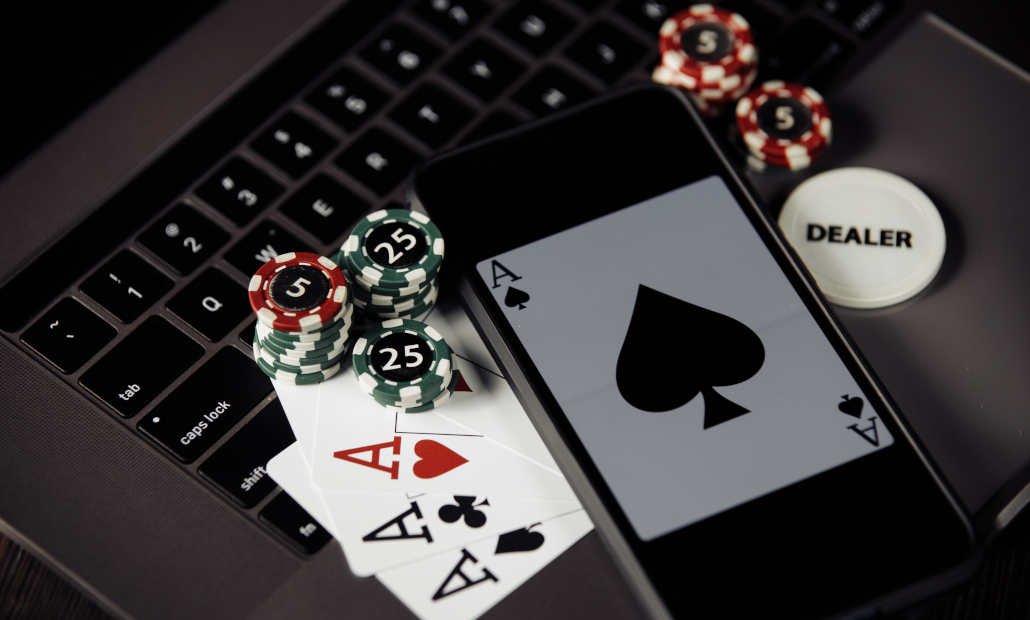why is online poker growing