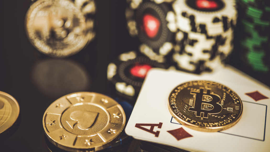 advantages bitcoin poker sites