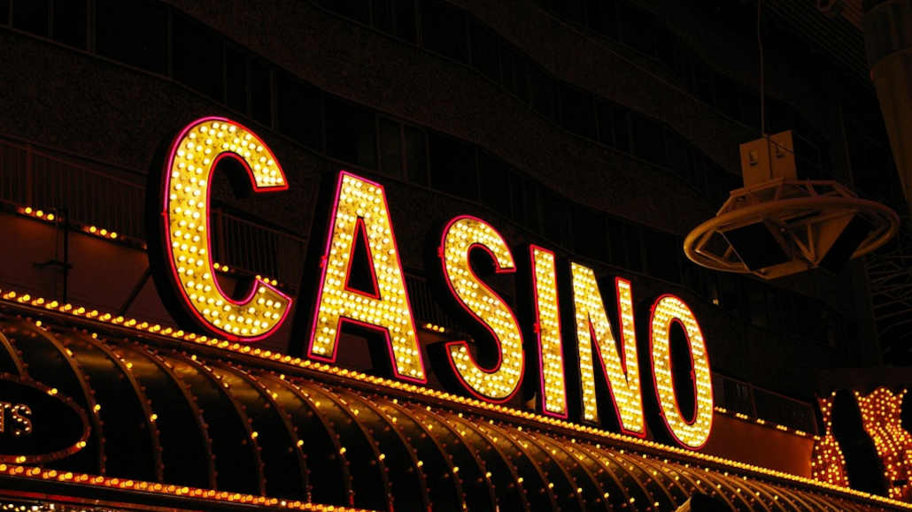 bluffing in online casinos