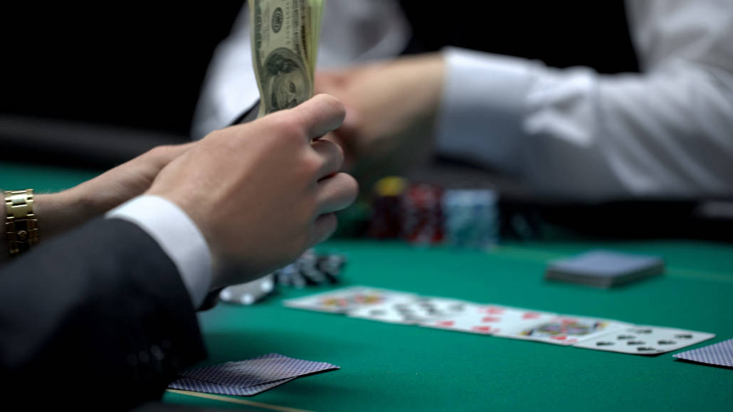 spotting poker bluffers