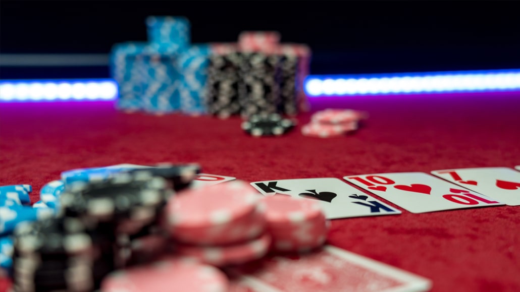 5 Tips For Hosting A Poker Night