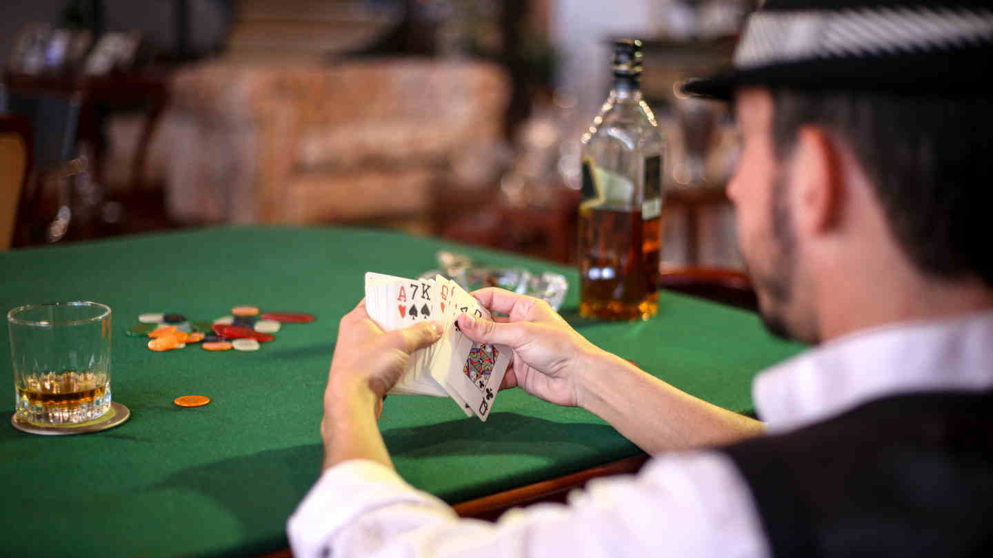 essential bluffing tips