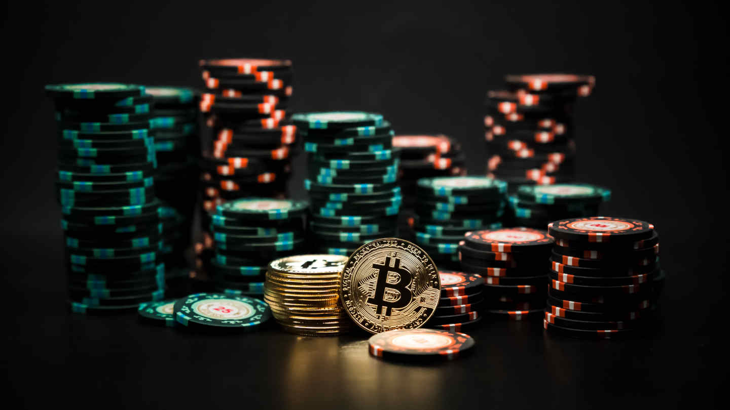 play poker with crypto