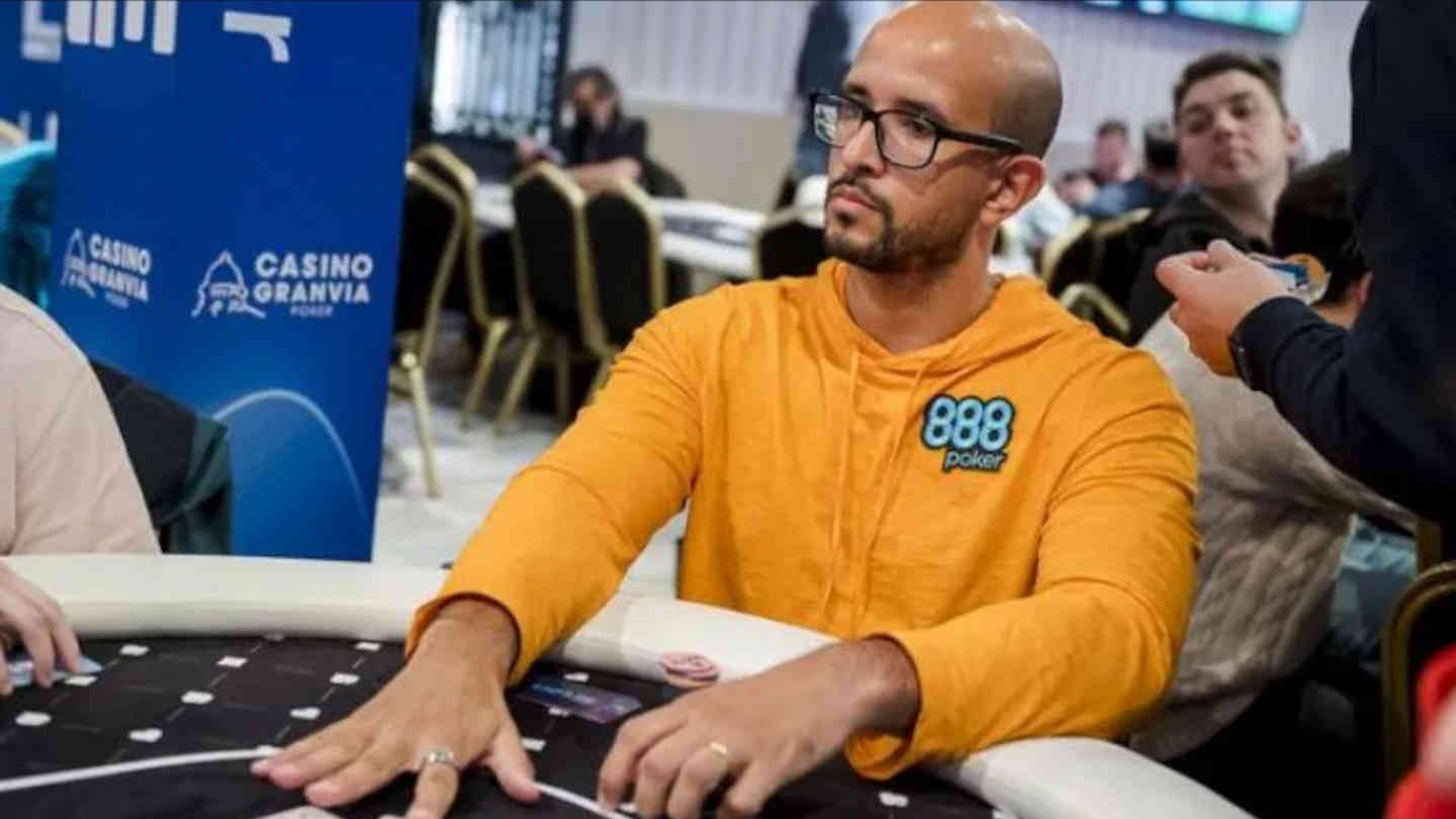 888poker adjusting hand selection