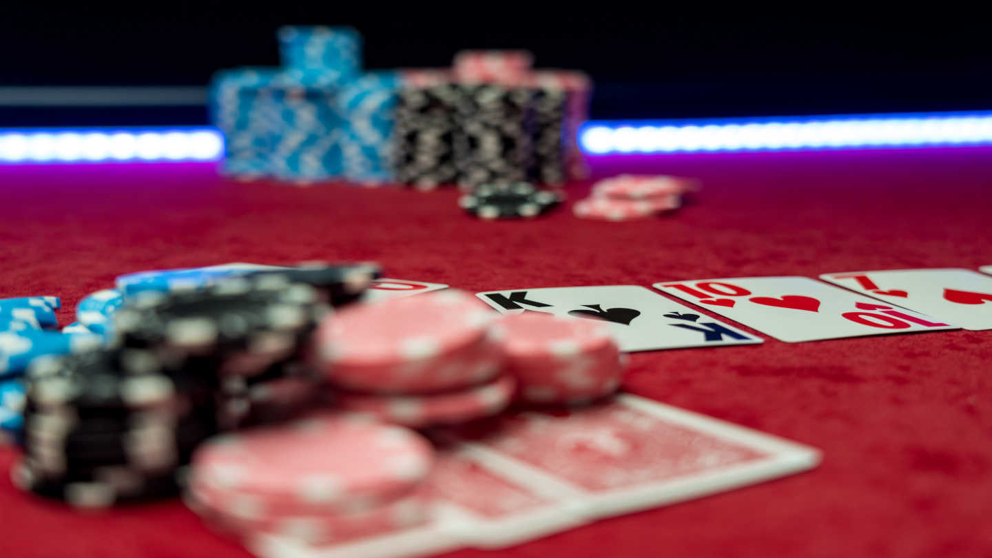 Italian Poker cash collapsed in November