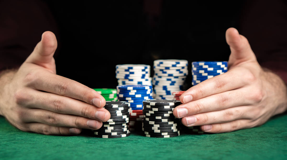 The Strategic Overlap of Poker and Portfolio Management