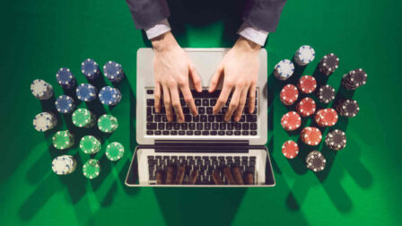 Top 5 Reasons to Play Poker Online