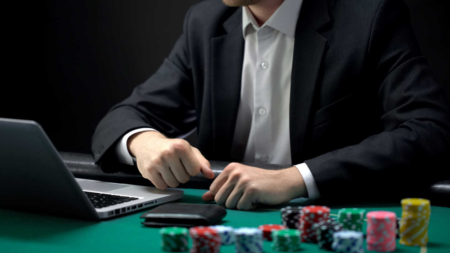 Responsible Gambling in the Digital Age