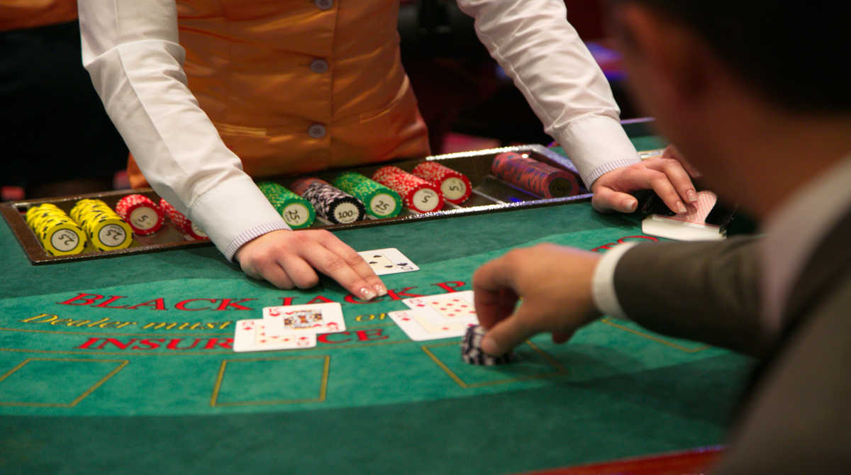 How to Choose the Right Live Dealer Blackjack Casino