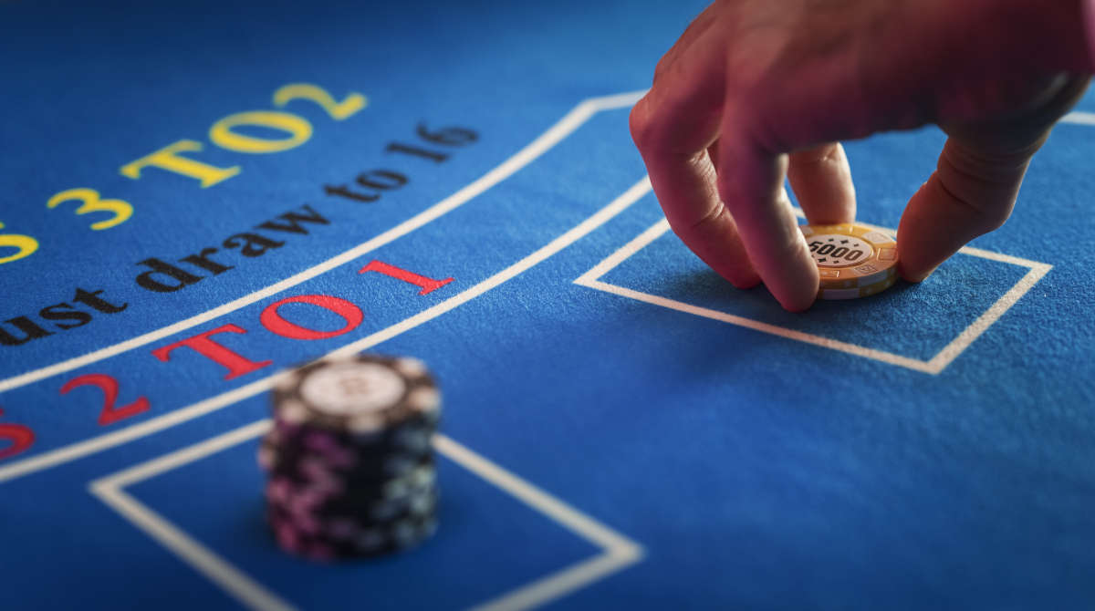 Avoid Insurance and Side Bets