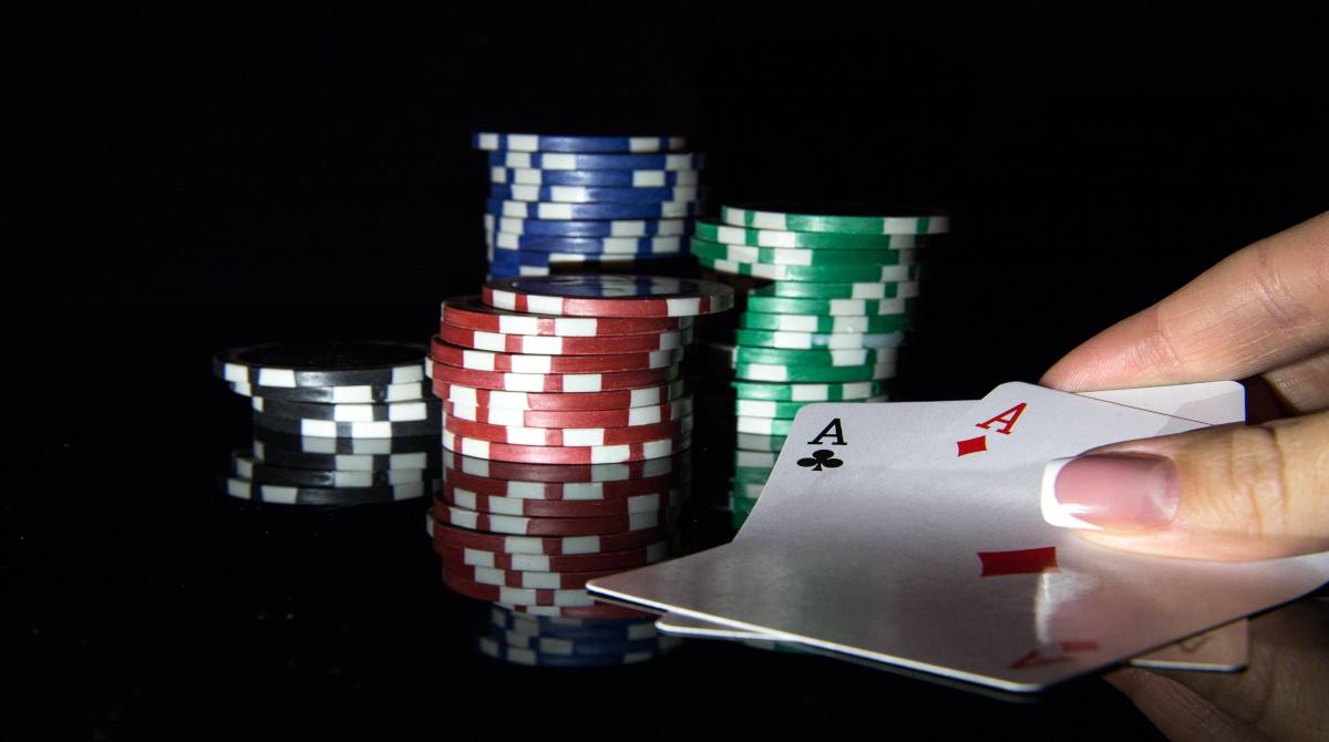 What Poker Players Can Learn from Bonomo’s GTO Strategy
